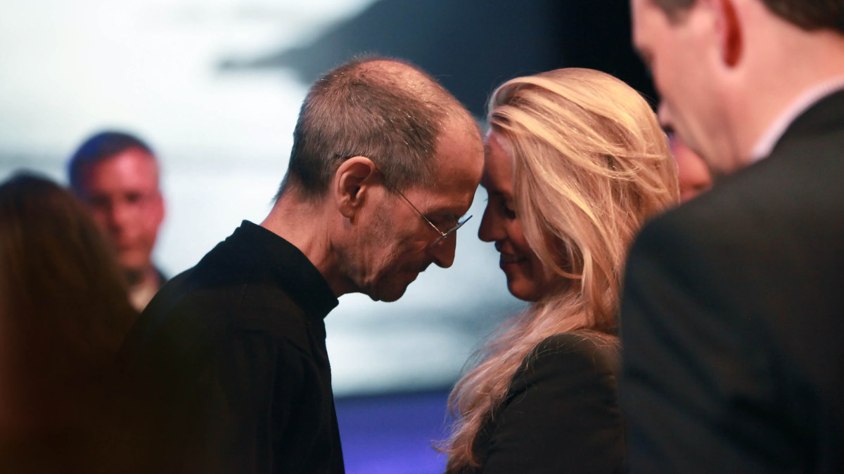 Steve'as Jobsas ir Laurene Powell (2011 m.) / AOP nuotr.