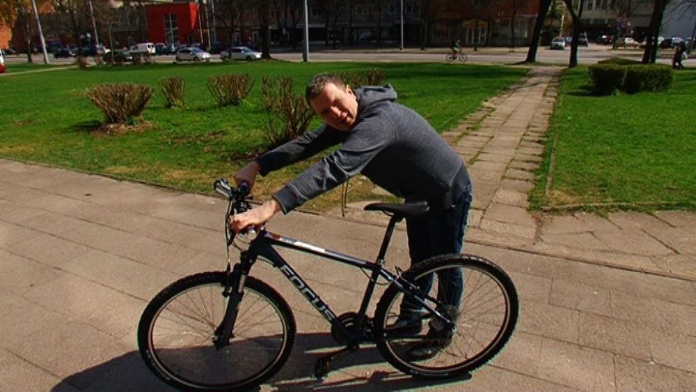Deivydas Zvonkus įsigijo dviratį / LNK nuotr.