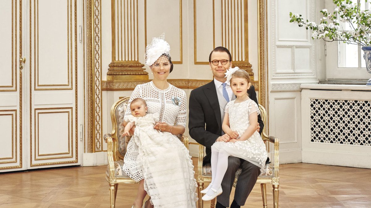 Švedijos princesė Victoria ir princas Danielis su vaikais Oscaru ir Estelle / Švedijos karališkųjų rūmų/Annos Lenos Ahlstrom nuotr.