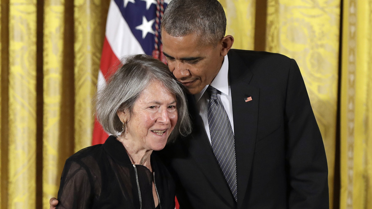 Poetė, eseistė Louise Glueck ir Barackas Obama / Scanpix nuotr.