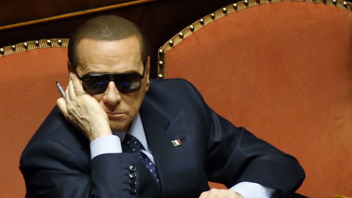 Silvio Berlusconi vis dar turi didžiulę politinę įtaką Italijoje / „Reuters“/„Scanpix“ nuotr.