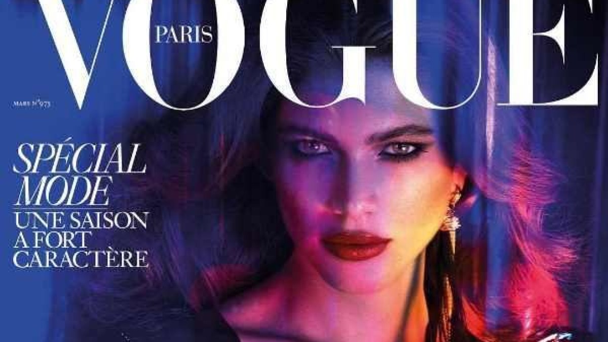 "Vogue Paris" žurnalo viršelyje - translytis modelis Valentina Sampaio / "Vogue Paris" nuotr. 