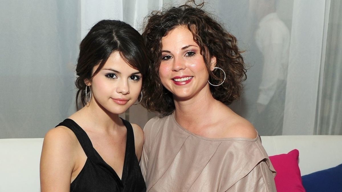 Selena Gomez su mama Mandy Teefey / AOP nuotr.