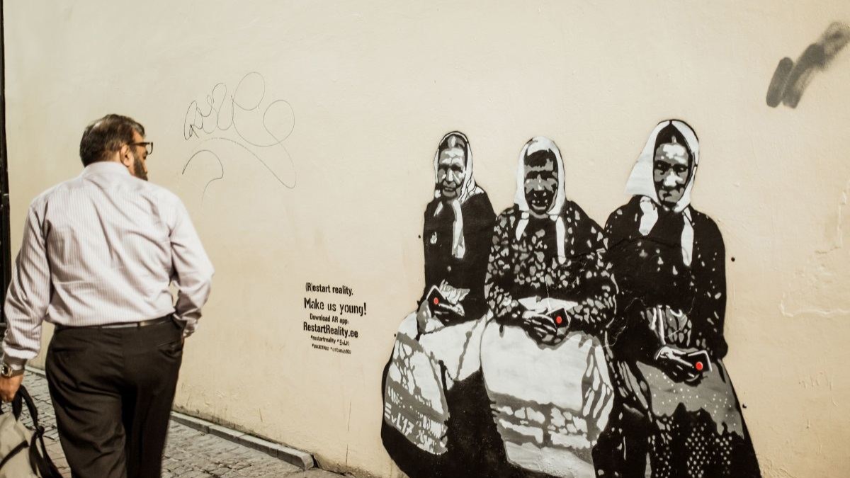 Estijos „Banksy“ vadinamo menininko Edwardo von Lõngus kūrinys / Organizatorių nuotr.
