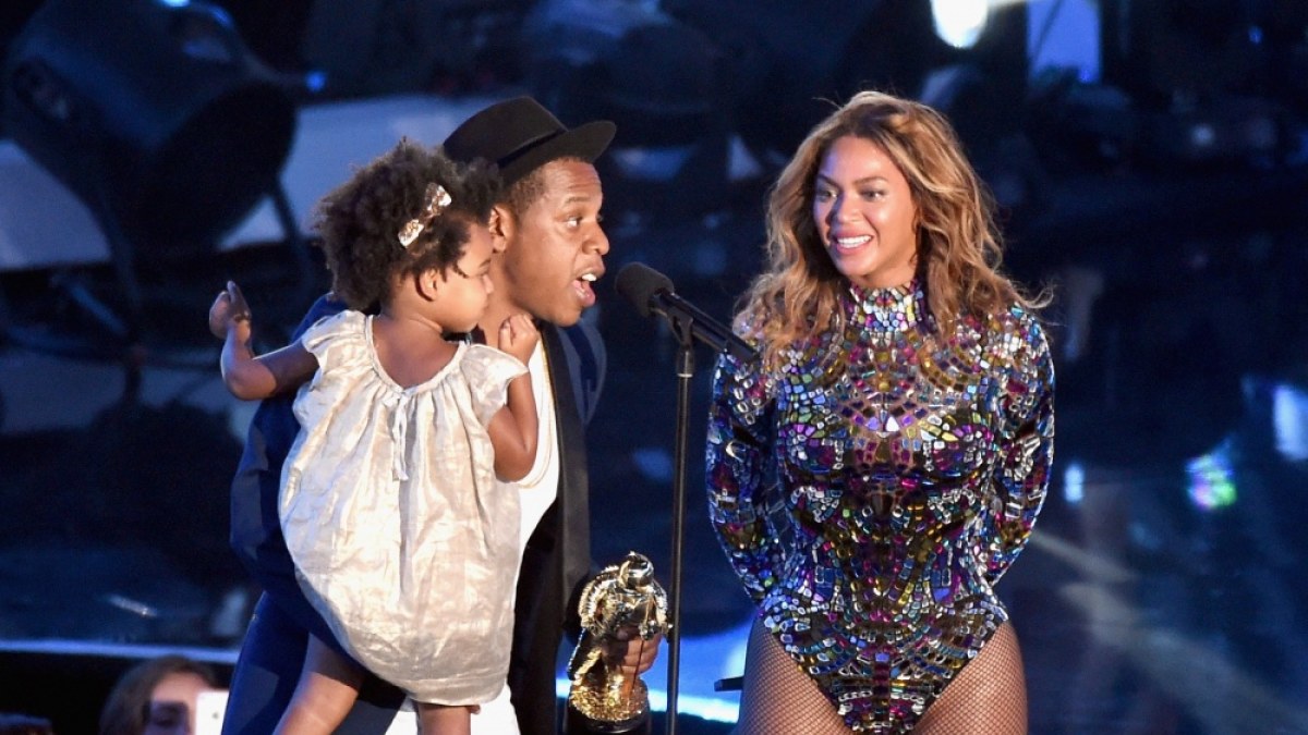 Jay Z su dukra Blue Ivy ir Beyonce / AFP/„Scanpix“ nuotr.