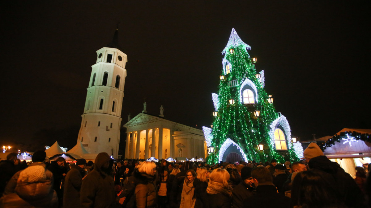 Kalėdų eglės įžiebimas Vilniuje / Juliaus Kalinsko / 15min nuotr.