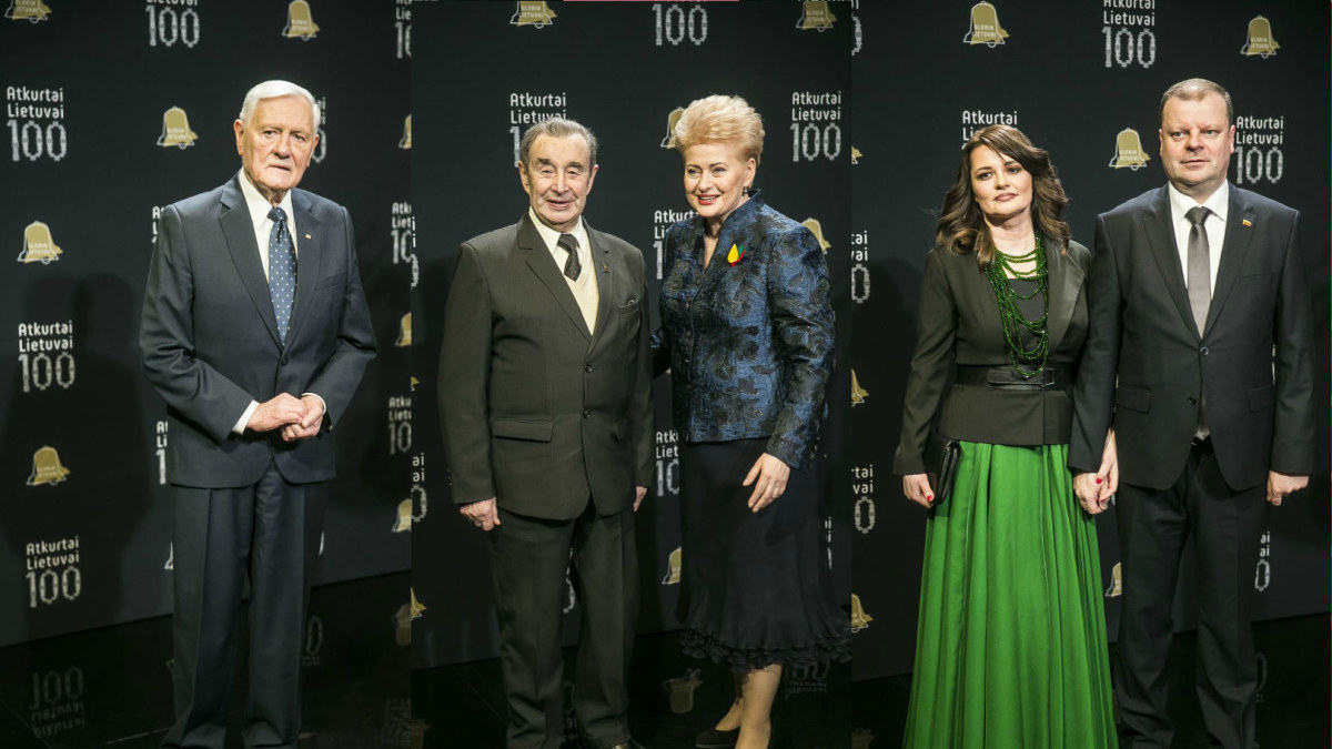 Valdas Adamkus, Dalia Grybauskaitė ir Saulius Skvernelis su žmona / Viganto Ovadnevo nuotr.