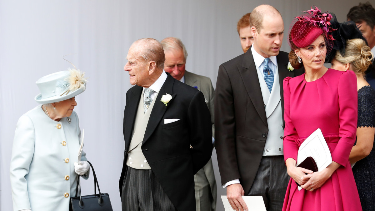 Karalienė Elizabeth II, princas Philipas, princas Williamas ir Kembridžo hercogienė Catherine / „Scanpix“ nuotr.