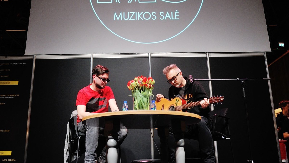 Vilniaus knygų mugėje koncertavo žymiausi šalies atlikėjai / Organizatorių nuotr.
