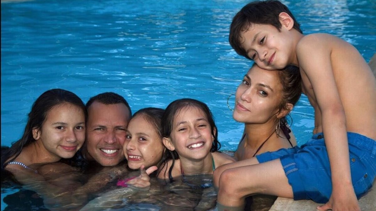 Jennifer Lopez ir Alexas Rodriguezas su vaikais / Anos Carbollosos nuotr.