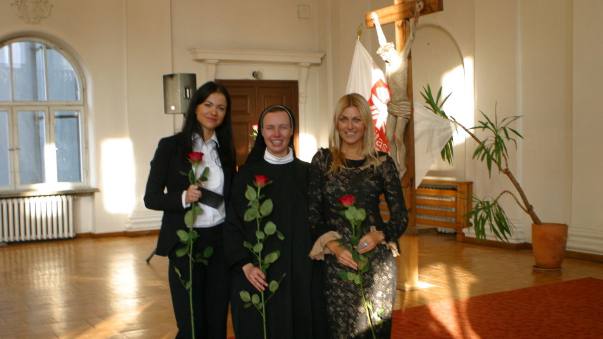 Aistė Pilvelytė (kairėje) ir Eglė Jackaitė / Asmeninio albumo nuotr.