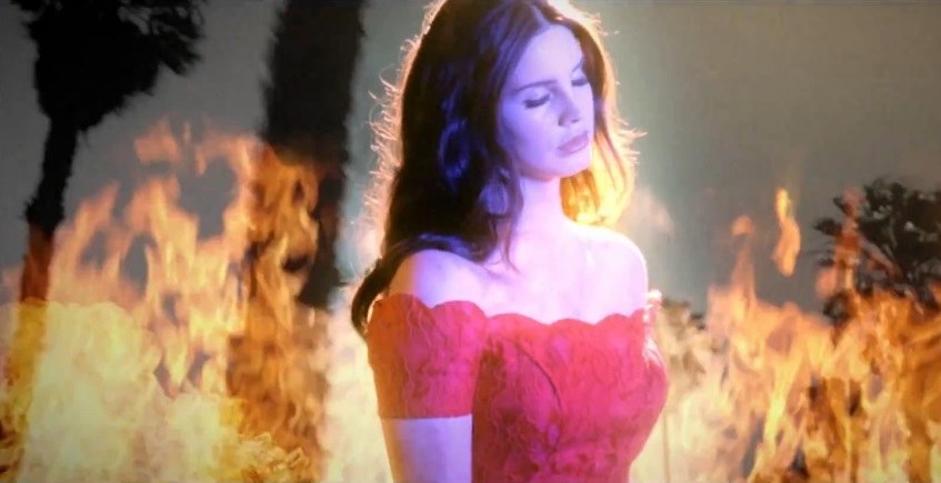 Lana Del Rey dainos „West Coast“ vaizdo klipe / Kadras iš „Youtube“