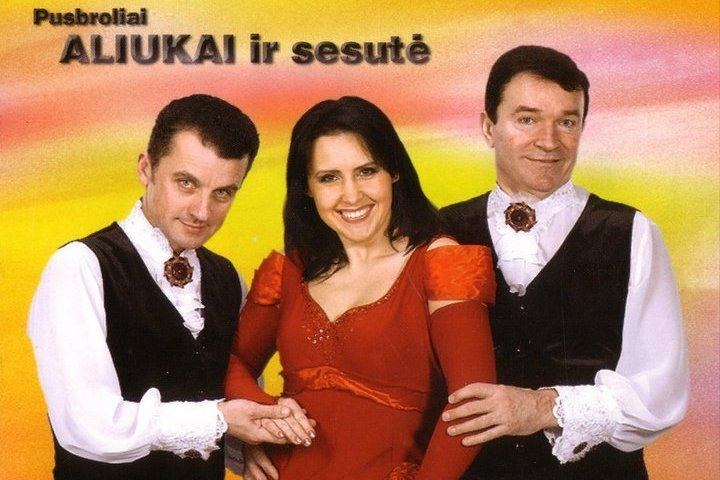 „Pusbroliai Aliukai ir sesutė Silvija“ / Asmeninio albumo nuotr. 