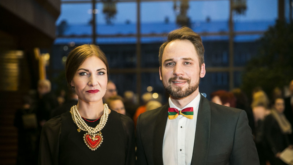 Jonas Sakalauskas su žmona Agne   / Viganto Ovadnevo/Žmonės.lt nuotr.