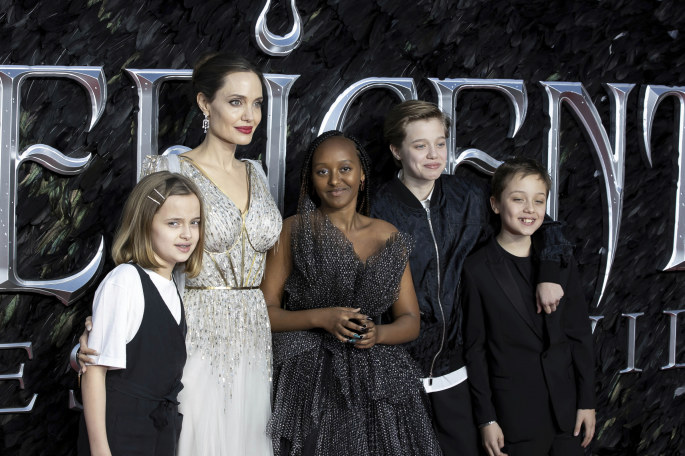 Angelina Jolie su vaikais / „Scanpix'“ nuotr.