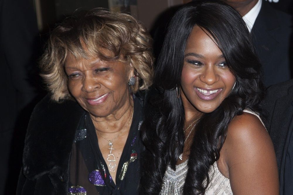 Whitney Houston motina, dainininkė Cissy Houston ir dukra Bobbi Kristina / „Scanpix“ nuotr.