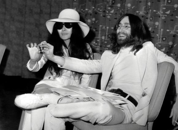 Johnas Lennonas ir Yoko Ono / „Scanpix“ nuotr.