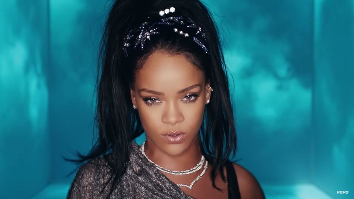 Rihanna vaizdo klipe „This Is What You Came For“ / Video kadras