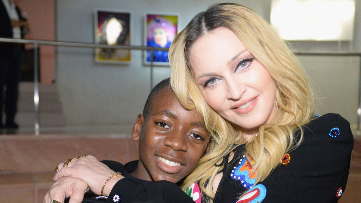 Madonna su sūnumi Davidu Banda / Vida Press nuotr.