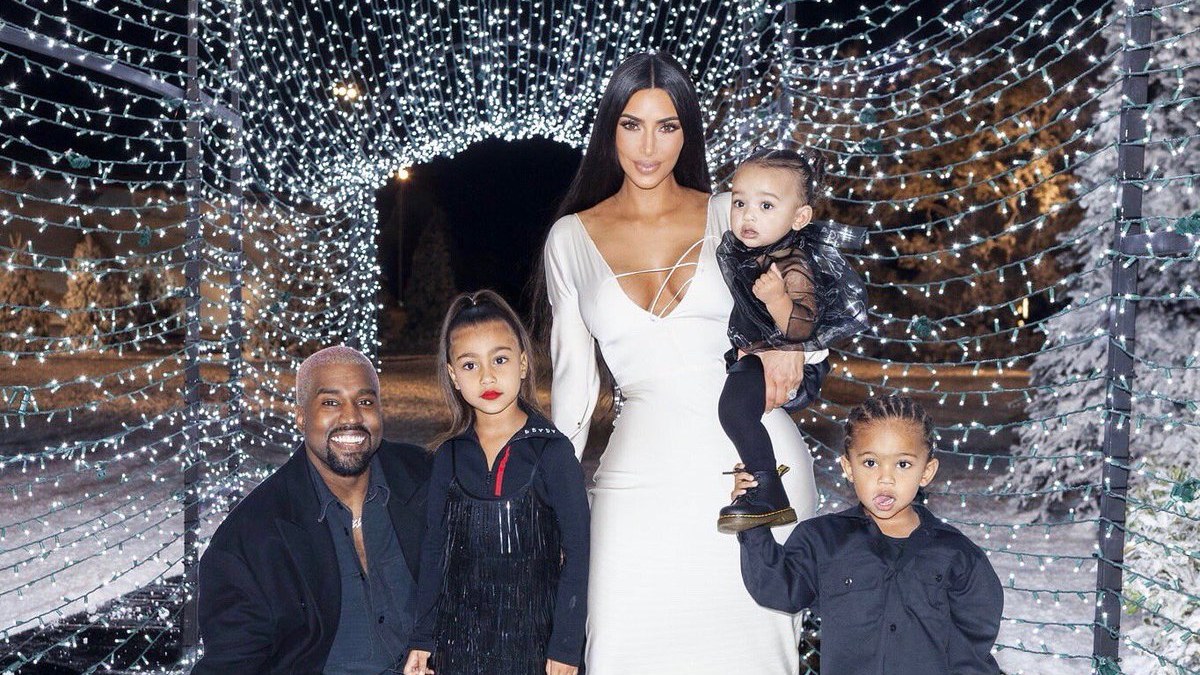 Kim Kardashian ir Kanye Westas su vaikais
