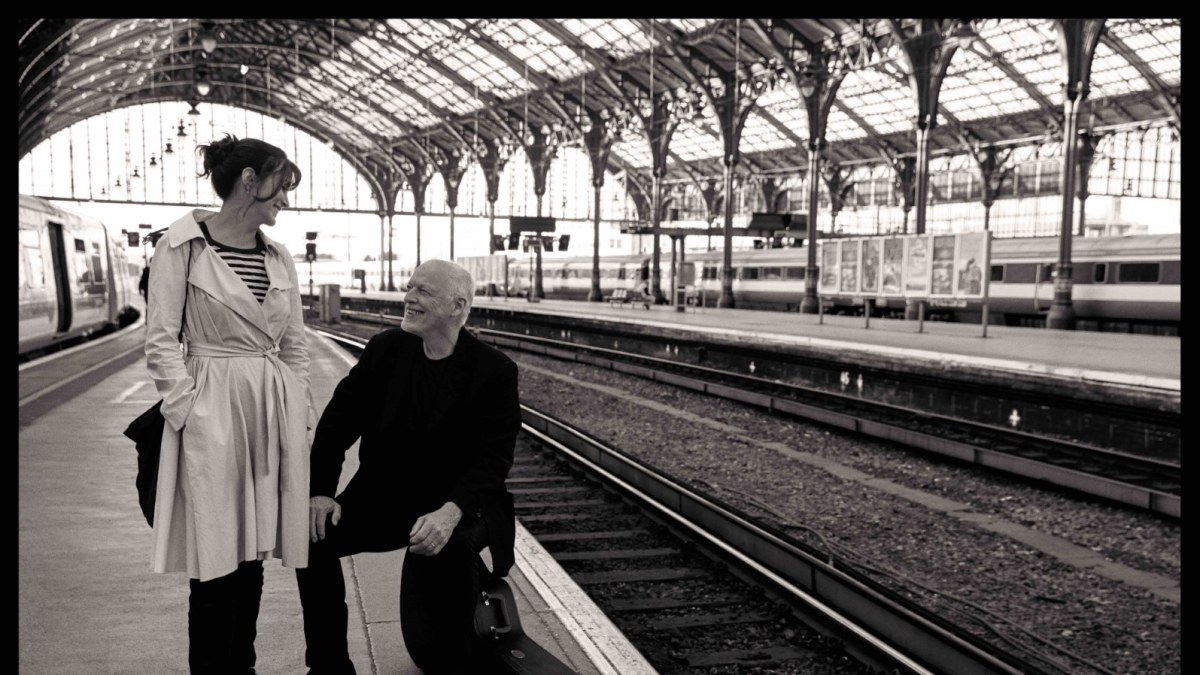 Davidas Gilmouras ir Polly Samsonas/ Kevinp Westenbero nuotr.