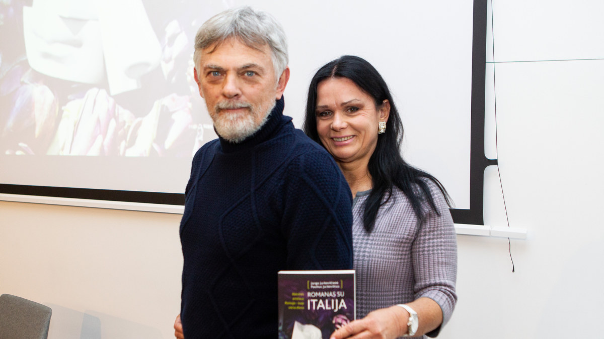 Jurgos ir Pauliaus Jurkevičių knygos „Romanas su Italija“pristatymas M. Mažvydo bibliotekoje