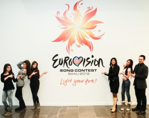 Azerbaidžano reklaminiame klipe panoro filmuotis per 900 savanorių / eurovision.az nuotr.