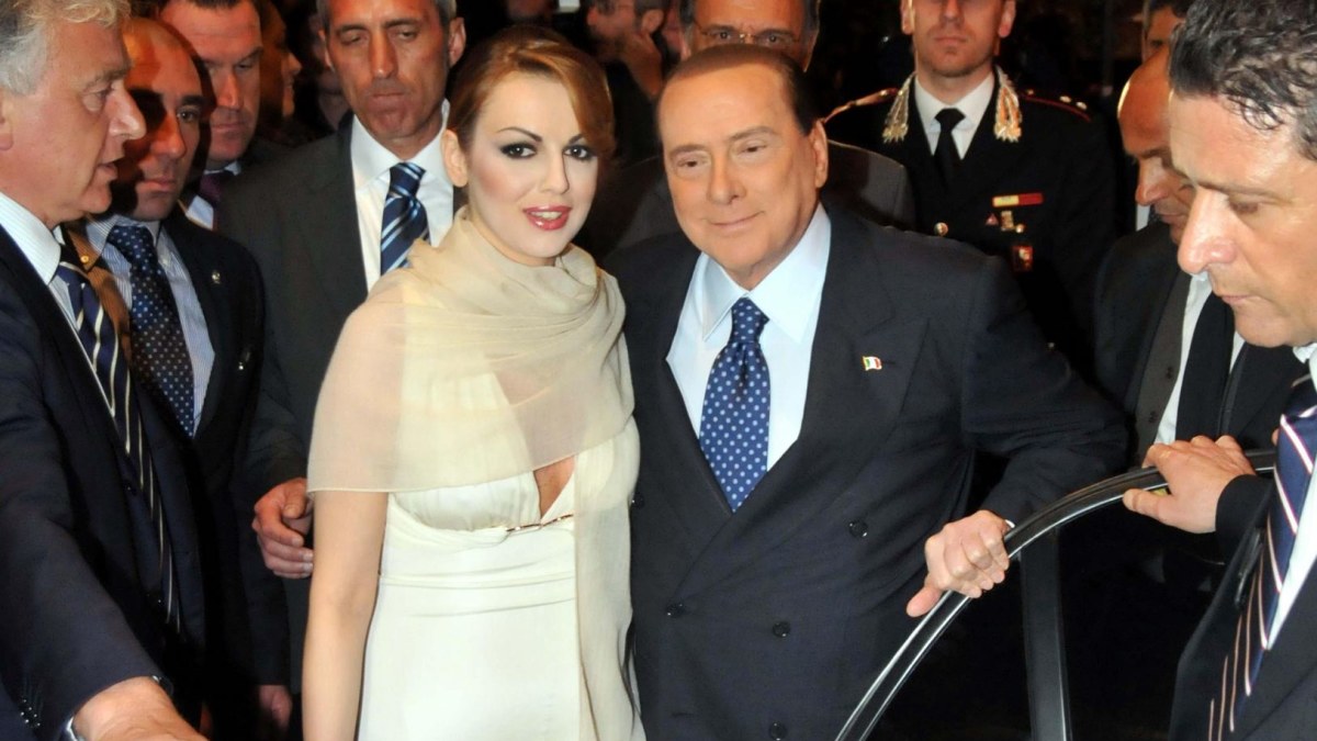 Silvio Berlusconi ir Francesca Pascale / AOP nuotr.