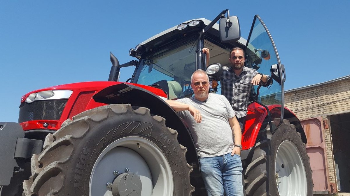 Vytaras Radzevičius ir Martynas Starkus / „Didžiosios traktorių lenktynės“ nuotr.
