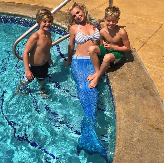 Britney Spears su sūnumis Jaydenu Jamesu ir Seanu Prestonu / „Instagram“ nuotr.