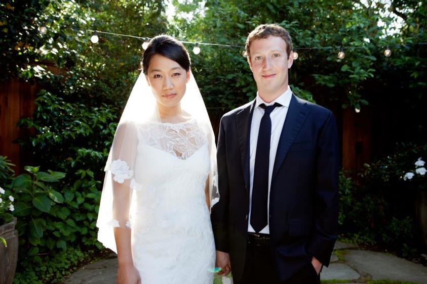 „Facebook“ įkūrėjas Markas Zuckerbergas su žmona Priscilla Chan / „Facebook“ nuotr.