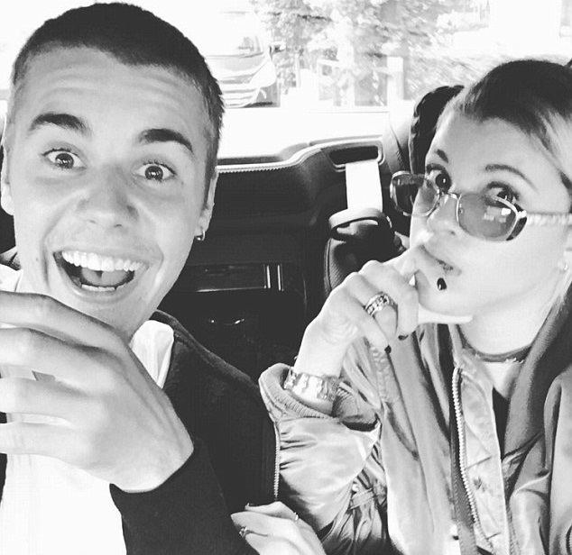 Justinas Bieberis ir Sofia Richie / „Instagram“ nuotr.