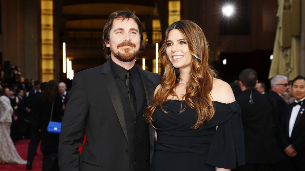 Nominantas Christianas Bale'as su žmona Sibi Blazic / „Reuters“/„Scanpix“ nuotr.