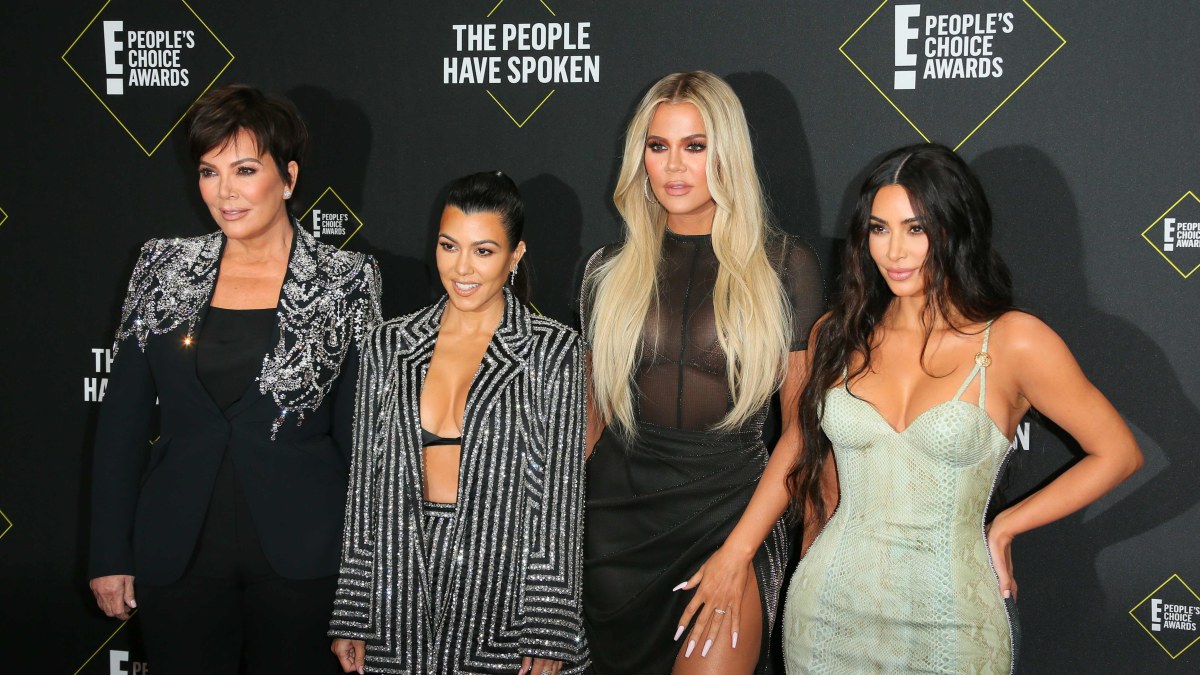 Kris Jenner, Kourtney Kardashian, Khloe Kardashian ir Kim Kardashian / Scanpix nuotr.