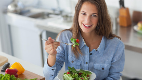 8 žalumynai ir salotos, kurių turėtume valgyti kasdien