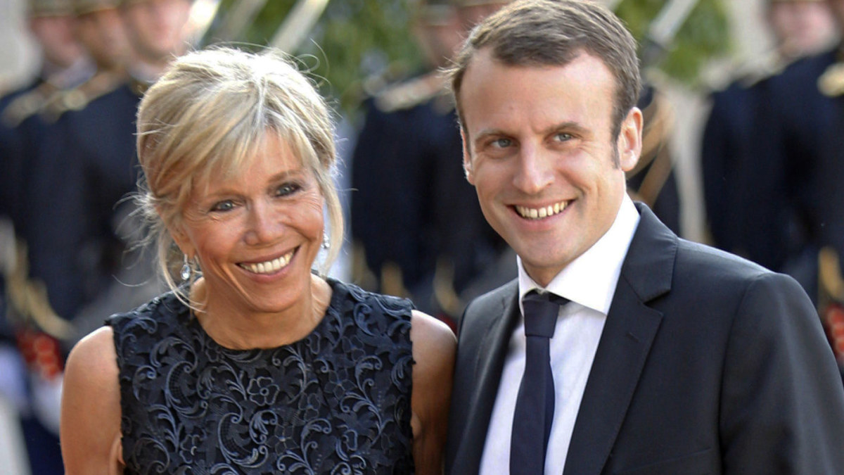 Emmanuelis Macronas ir Brigitte Macron / „Scanpix“ nuotr.
