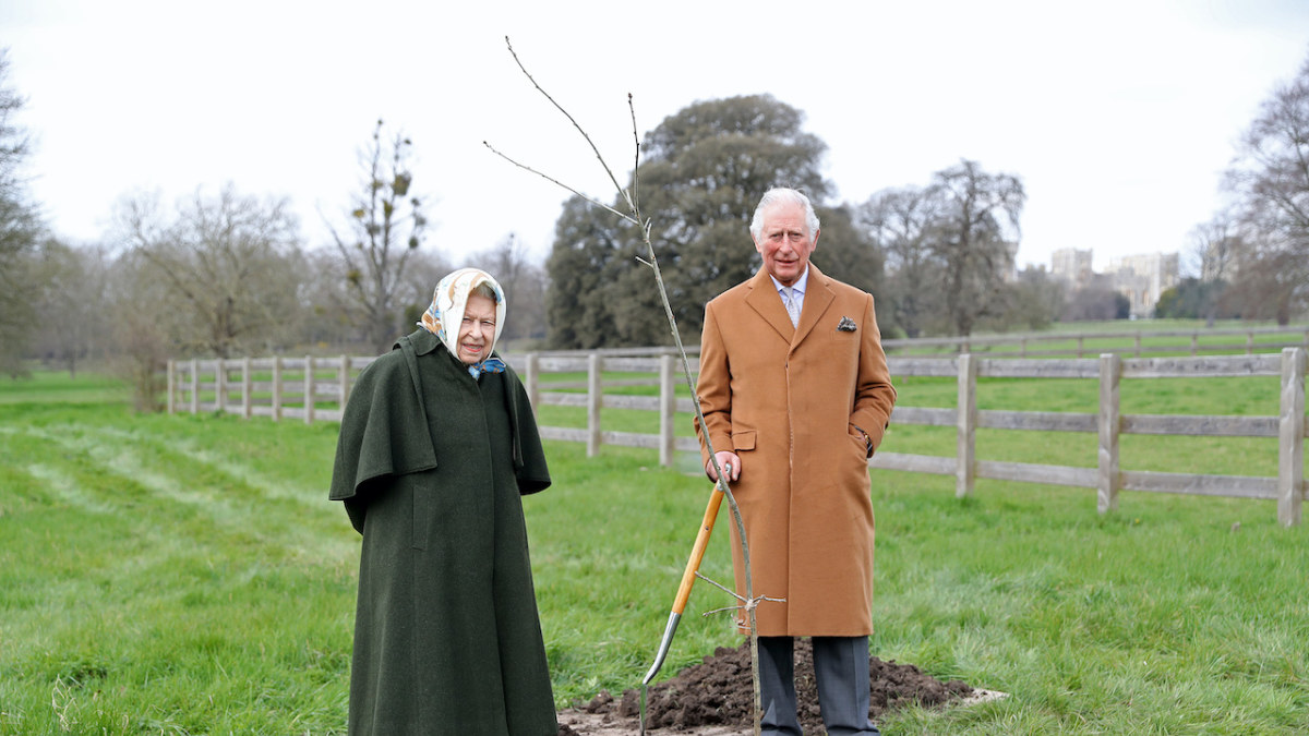 Karalienė Elizabeth II ir princas Charlesas / „Vida Press“ nuotr.