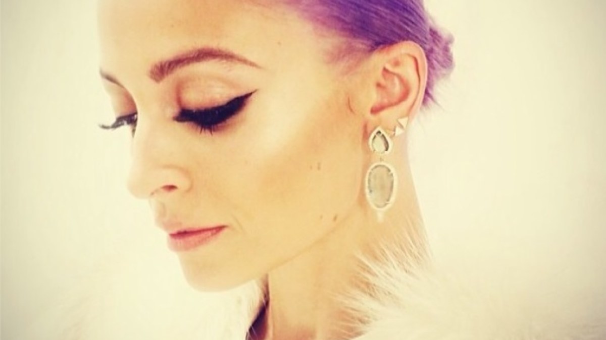 Nicole Richie plaukus nusidažė violetine spalva / „Instagram“ nuotr.