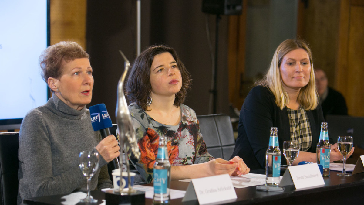 Iš kairės: Gražina Arlickaitė, Jūratė Samulionytė, Lina Buzelytė / Juliaus Kalinsko / 15min nuotr.
