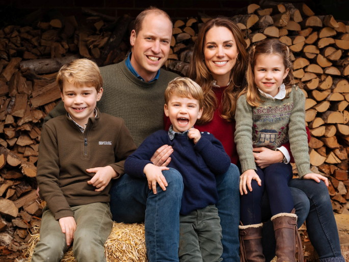 Princas Williamas ir Kembridžo hercogienė Catherine su vaikais / „Scanpix“/AP nuotr.