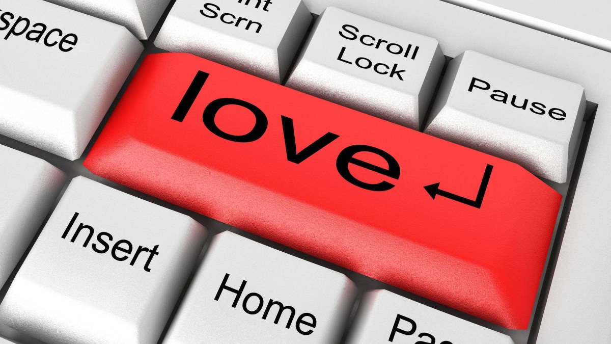 Internetas – dar vienas būdas žmonėms susipažinti ir atrasti meilę... / 123rf.com