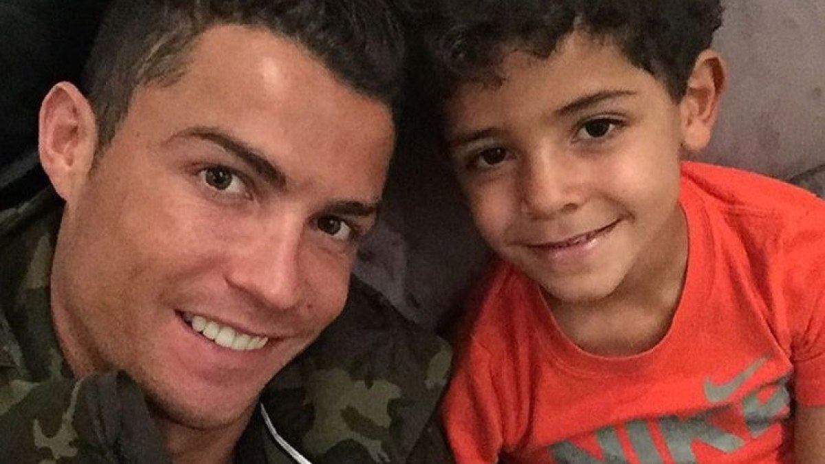 Cristiano Ronaldo su sūnumi Cristiano jaunesniuoju / „Instagram“ nuotr.