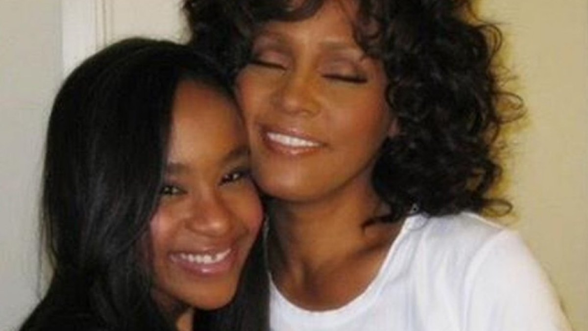 Whitney Houston su dukra Bobbi Kristina Brown / „Scanpix“/Xposurephotos.com nuotr.