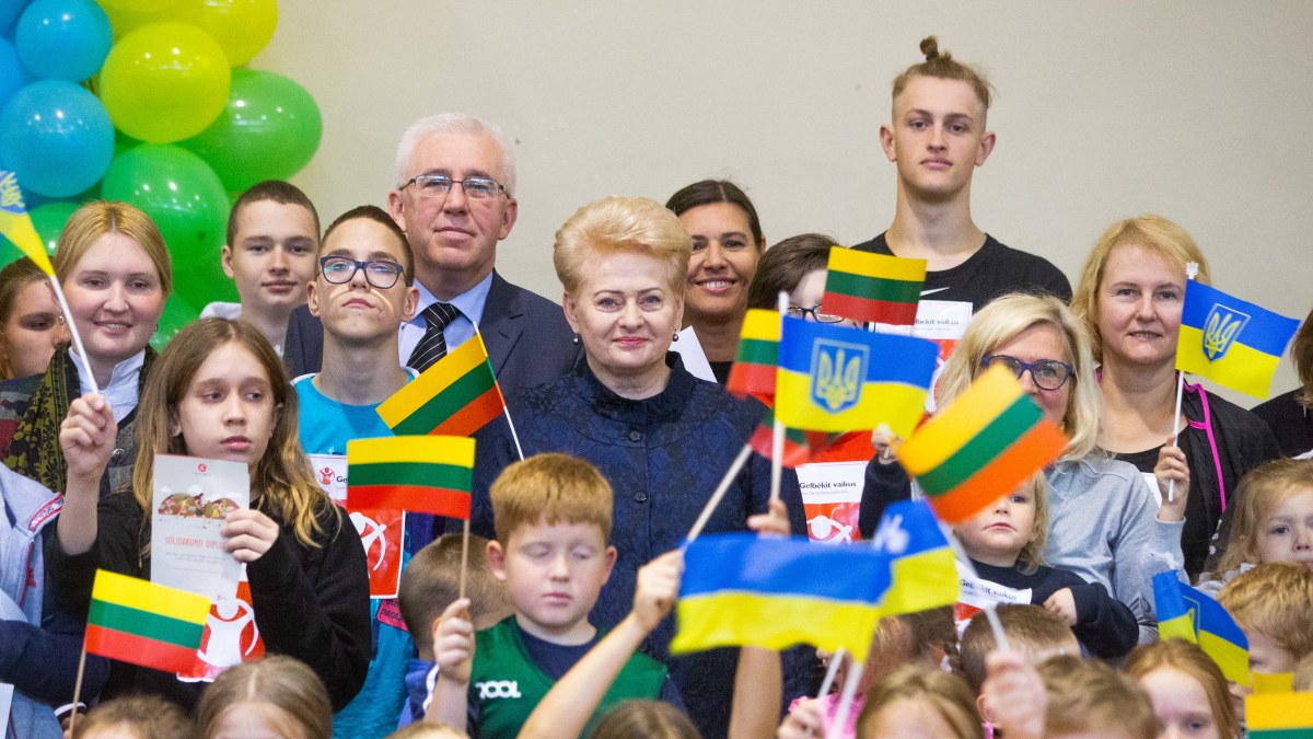 Prezidentė Dalia Grybauskaitė lankėsi Lietuvos kurčiųjų ir neprigirdinčiųjų ugdymo centre / J. Auškelio nuotr.