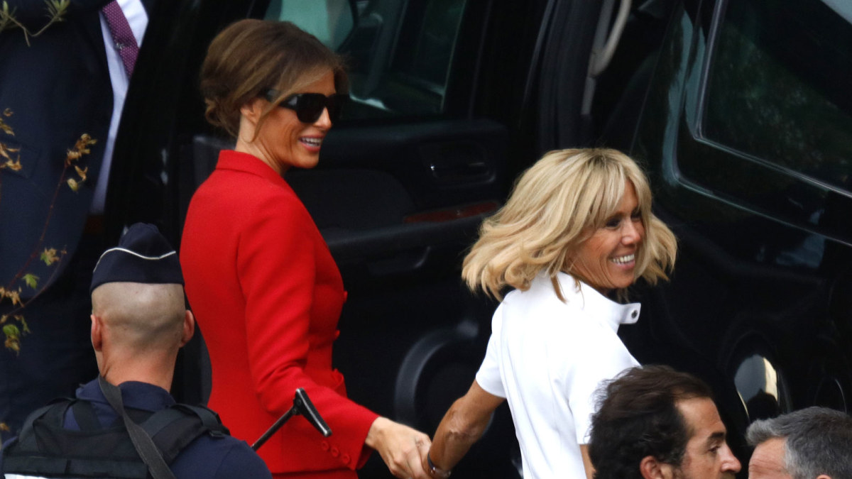 Melania ir Donaldas Trumpai susitiko su Brigitte ir Emanueliu Macronais Bastilijos paėmimo dienos proga Paryžiuje / Vida Press nuotr.
