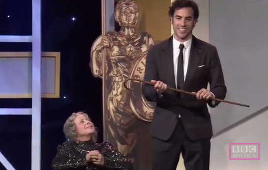 Sacha Baronas Cohenas BAFTA apdovanojimuose / Youtube.com stop kadras