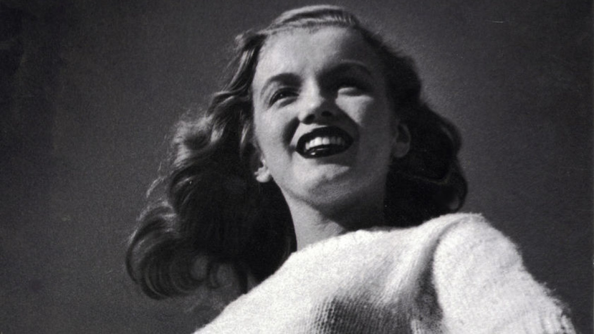 Marilyn Monroe nuotrauka iš pirmos jos fotosesijos parduota už 7 tūkst. JAV dolerių / AOP nuotr.