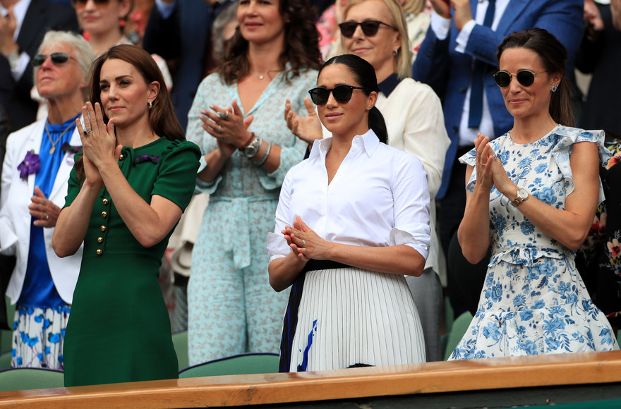 Kate Middleton ir Meghan Markle kartu stebėjo teniso turnyrą / „Scanpix“ nuotr.