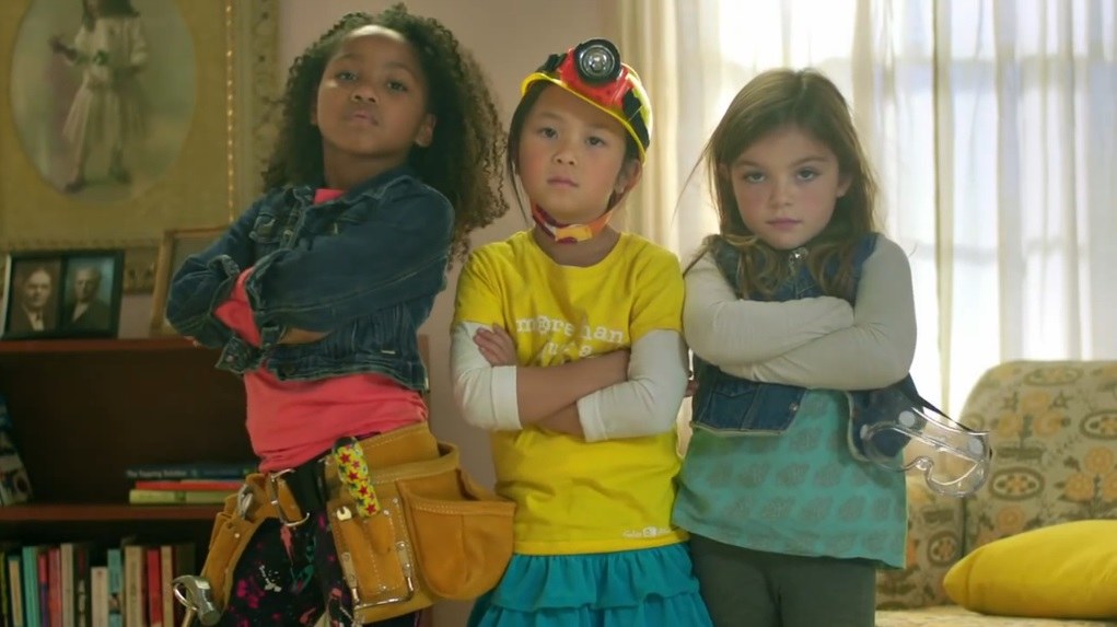 „GoldieBlox“ reklamos žvaigždės: Raven, Sabrina ir Reese / Kadras iš „Youtube“