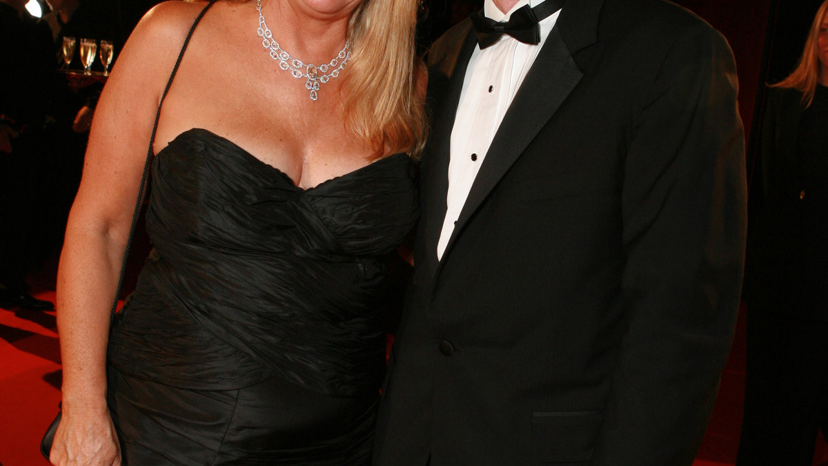Danas Brownas su žmona Blythe 2006 metų Kanų kino festivalyje vykusioje „Da Vinčio kodo“ premjeroje, kai jų santuokos tvirtumu niekas neabejojo / GETTY nuotrauka